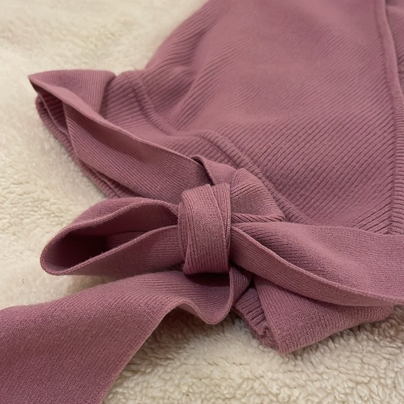 Aritzia Wilfred blouse tee with tie-waist - light purple, size XS - Picture 5 of 6